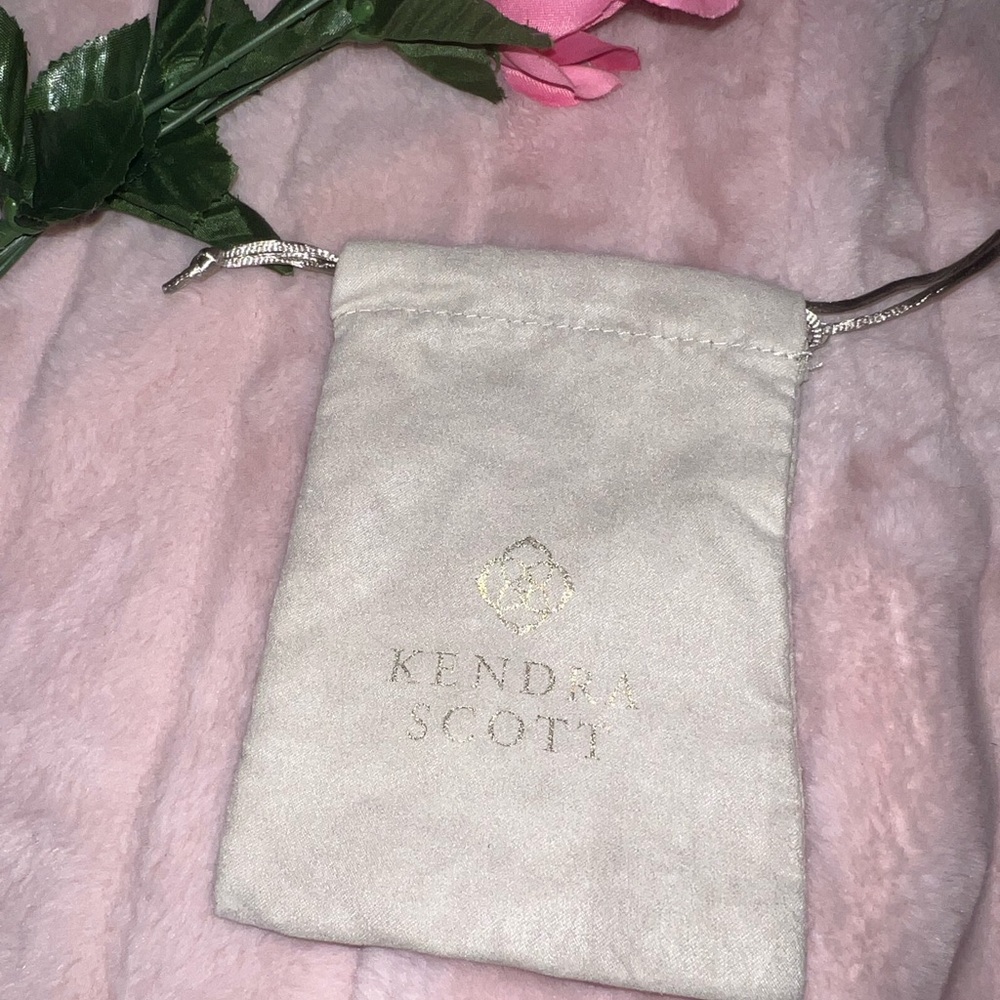 Kendra Scott Cream Bag